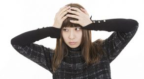 新しすぎるヘアアクセ、最初から前髪がついているヘアターバン！？